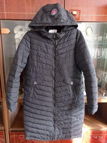 женская куртка зимняя с капюшоном: Пуховик, 3XL (EU 46)