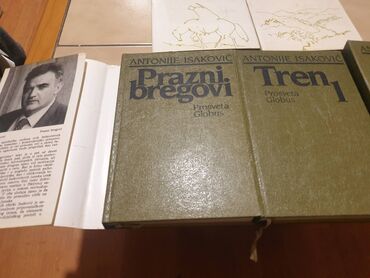 Knjige i stripovi: Nekoliko kompleta knjiga, izdanja od pre 40-50 godina. Cena po — 2