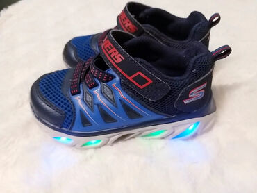 odelo za krstenje bebe: Skechers 24 unutrasnje gaziste 14cn a mereno metrom 15cm Obe