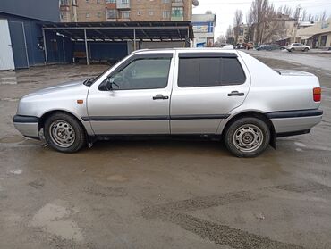 passat b 8: Volkswagen Vento: 1992 г., 1.8 л, Механика, Бензин, Седан