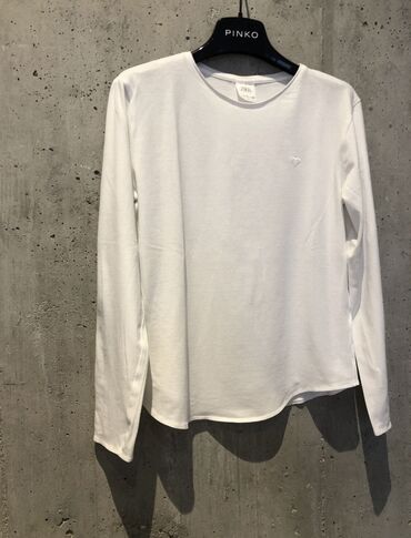 Majice: DVE Nove ZARA MAJICE Velicina 11 - 12 god Tamnije sive boje u odnosu — 9