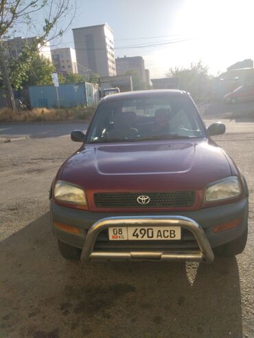 Toyota: Toyota RAV4: 1996 г., 2 л, Автомат, Бензин, Кроссовер
