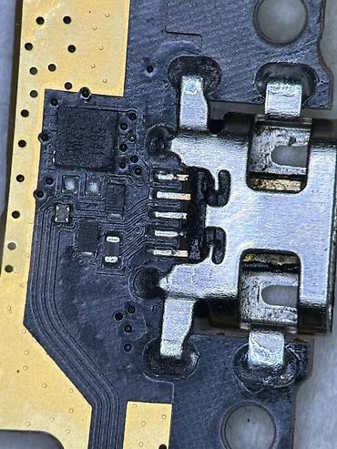 Ремонт телефонов, планшетов: У вас сломался телефон, ноутбук,планшет или электронные часы? Не — 10