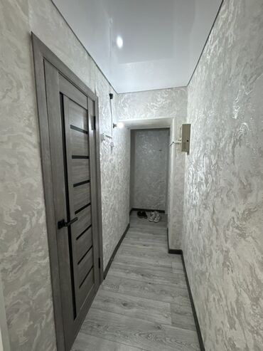 продаю 1 комнатную квартиру: 1 комната, 29 м², Хрущевка, 2 этаж, Евроремонт