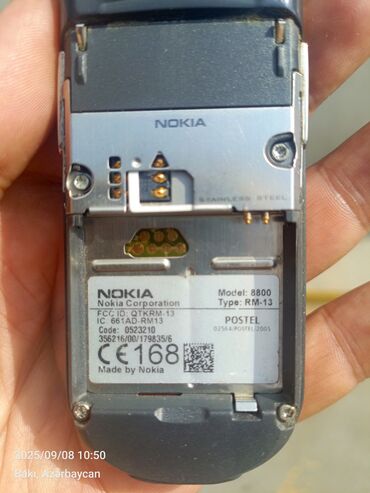 Nokia: Nokia 8 Sirocco, rəng - Gümüşü, Düyməli