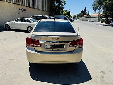 cruze diffuser: Chevrolet Cruze: 1.4 l | 2012 il 21200 km Sedan — 4