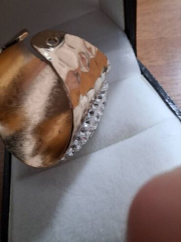 Üzüklər: Bijuteriya
Teze.
Бижутерия. Кольца перстни. Все новое. В наличии — 9