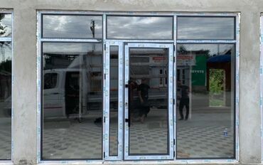 Алюминиевые окна на заказ: Алюминиевое окно на заказ, Тип окна: Витражные, Мансардные, Панорамные, Декоративные особенности: Другие особенности, Бесплатная установка, Без рассрочки — 15