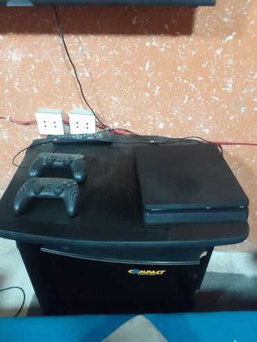 İnformatika: PS4 (Sony Playstation 4)