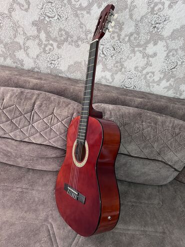 Klassik gitaralar: Klassik gitara, Boss, İşlənmiş, Ünvandan götürmə