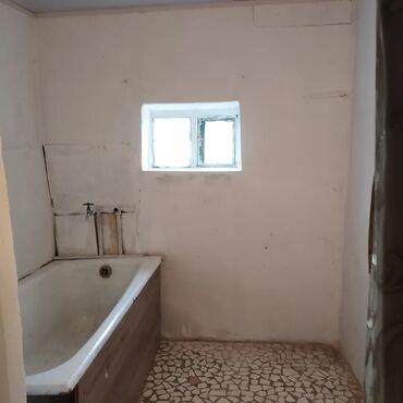 Долгосрочная аренда домов: 60 м², 2 комнаты, Парковка, Забор, огорожен at lalafo.kg — 11 Долгосрочная аренда домов: 60 м², 2 комнаты, Парковка, Забор, огорожен — 11