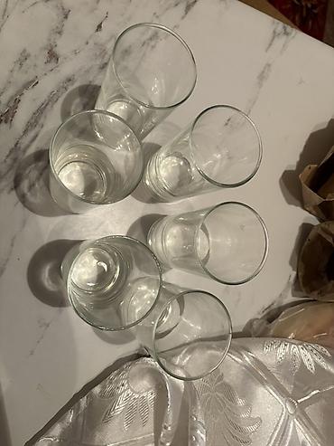 Наборы посуды: Набор посуды для чаепития и десертов б/у Состав: - 5 белые — 11