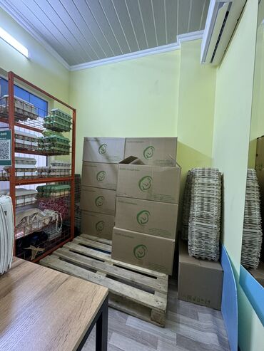 бишкек парк бутик: Продается контейнер на Алам.рынке, ТРК-2. Ремонт свежий, павильон