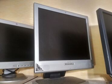 komputer monitor satilir: Monitorlar 15lik - 15 AZN HP 1730 (17" manitor) - 20 AZN (ekranda