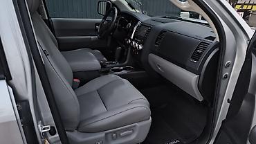 исключительное состояния: Toyota Sequoia: 2020 г. — 10