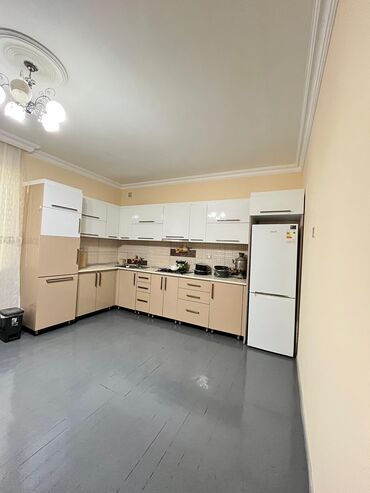 Bağ evlərinin kirayəsi: 280 kv. m, 4 otaqlı, Hovuzlu, Telefon, Artezian quyusu, Su — 15