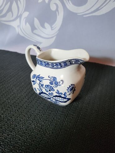 Ostali antikviteti: Bokal za mleko engleski,cvibl mustra Wedgwood iz 70ih. Bokalcic za — 2