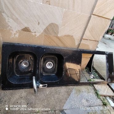 metbex olculeri: Moyka 90 azn satilir‼️unvan bakixanov m6970 sekine