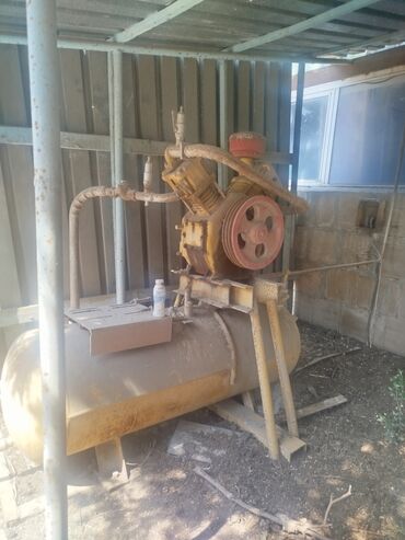 taxta qutular: 500 l, Nağd ödəniş, İşlənmiş