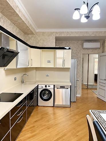 kiraye menzil: İcarəyə verilir 3 otaqlı yeni tikili 126 m², Xətai r. 2 000 AZN/ay 3 — 4