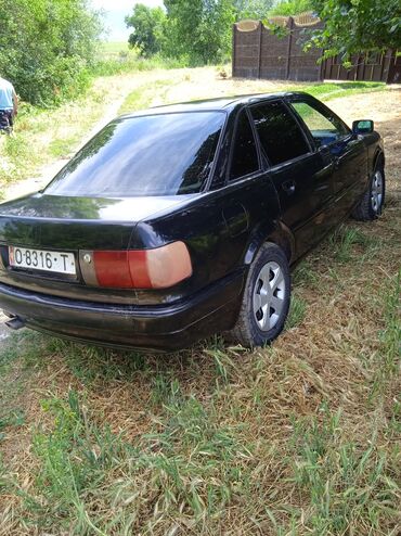 ауди 3: Audi 80: 1992 г., 1.8 л, Механика, Бензин, Седан