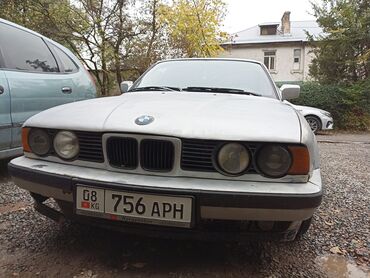 бмв е34 машина: BMW 520: 1991 г., 2 л, Механика, Бензин, Седан