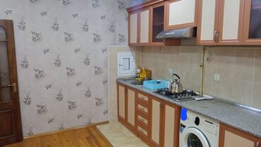 Uzunmüddətli kirayə mənzillər: Xətai rayonu, Məhəmməd Hadi küçəsində, Kolorit restoranın yanında, 15 — 14