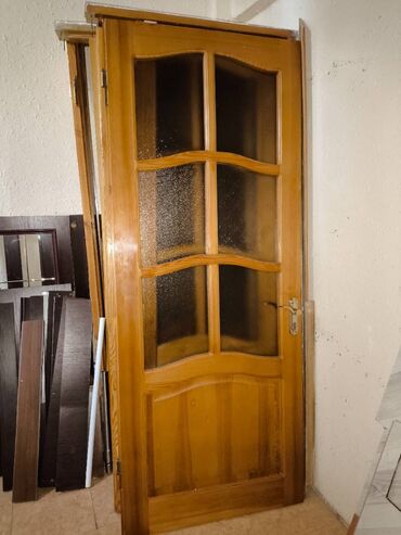 qapi 2ci el: Б/у Межкомнатная дверь 90х205 см С наличником, Без гарантии, Самовывоз