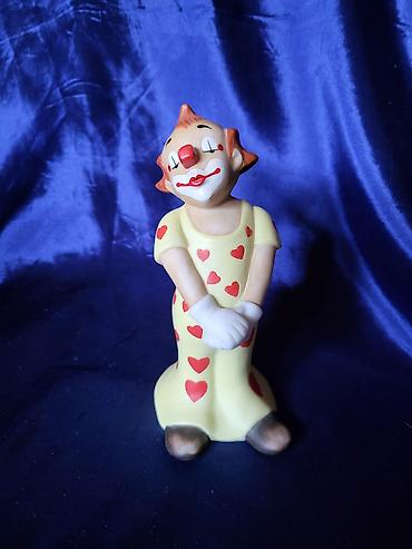 del boy figure: Goebel nova figura Bopov porcelanska iz 90ih.godina. Nemacka figura — 6