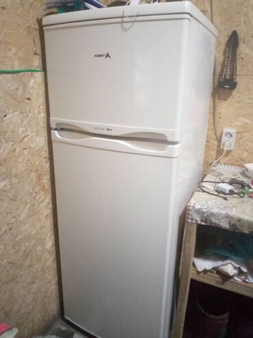 hisense холодильник: Холодильник Avest, Б/у, Side-By-Side (двухдверный)
