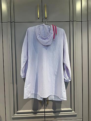 pull and bear: Zolaqlı kapüşonlu qadın köynəyi — 1