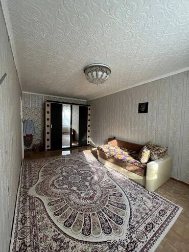 квартира за 10 тысяч в месяц: 1 бөлмө, Кыймылсыз мүлк агенттиги, Чогуу жашоосу жок, Толугу менен эмереги бар