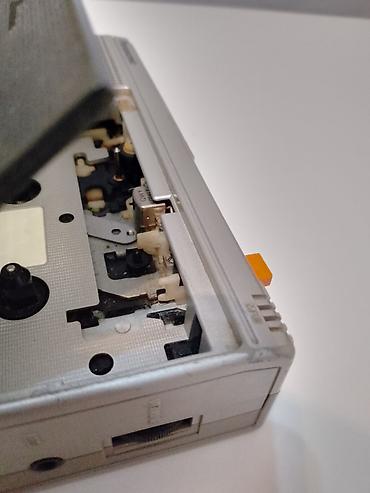 postolje za ta pec uradi sam: Panasonic prenosni kasetofon (mono) sa ugrađenim zvučnikom i funkcijom — 1