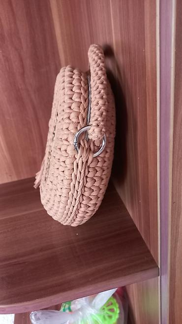 Классические сумки: Круглая вязаная сумка с декором Хенд Мей есть железная длинный шнур — 3
