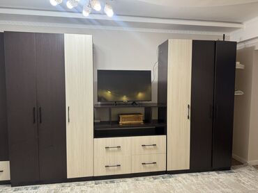 Кухонные гарнитуры: Кухонный гарнитур, цвет - Белый, ДСП — 25