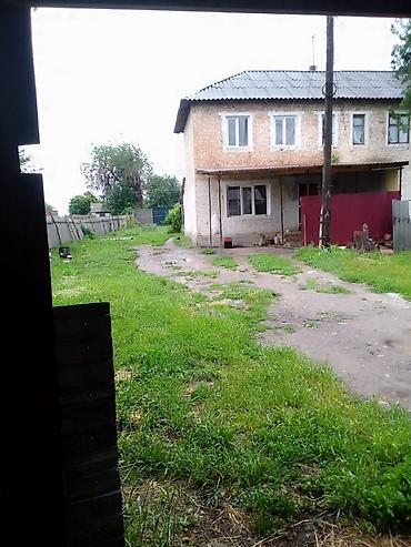 Продажа коттеджей и домов: 7 комнат Продается двухэтажный кирпичный дом с большим двором и — 13