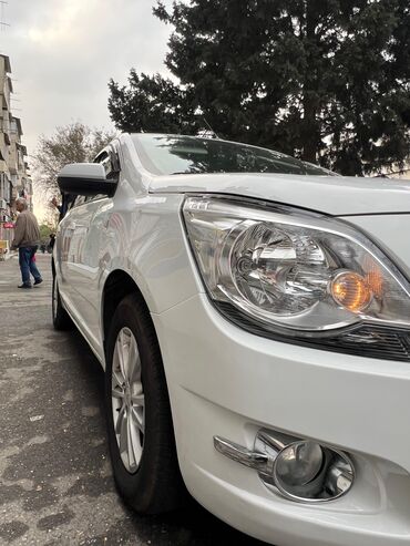 Chevrolet: Chevrolet Cobalt: 1.5 l | 2023 il 160025 km Sedan — 11