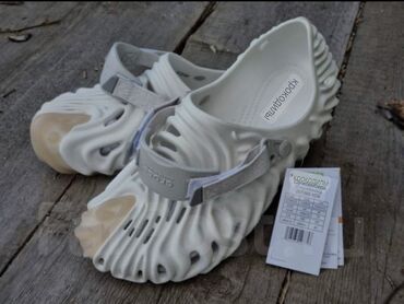ремень для часы: Мужские сандалии, 42, Crocs, Новый, цвет - Белый, Самовывоз, Бесплатная доставка, Платная доставка