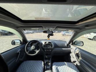 Toyota: Toyota RAV4: 2000 г., 2 л, Автомат, Бензин, Кроссовер — 9