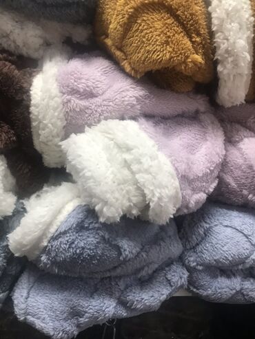 Комплекты постельного белья: Постельное бельё, плед пледы, покрывала, полотенца банные для лица — 2