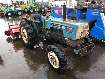 Тракторы МТЗ (Беларус): Продаю Японский трактор Митцубисси Д2600 с фрезой, 4х цилиндровый — 3