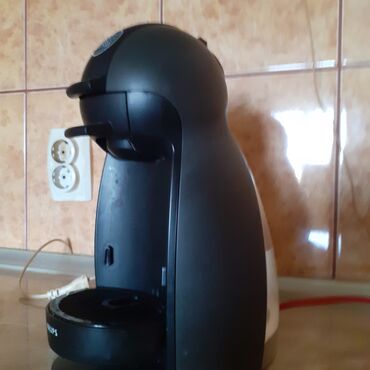 crown aparat za vodu: Dolce gusto aparat za kafu kompletan u ispravnom stanju. Ociscen od