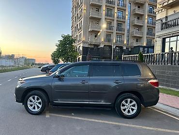 Toyota: Toyota Highlander: 2012 г., 3.5 л, Кроссовер — 1