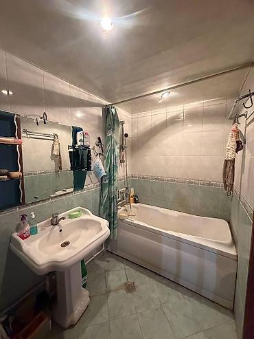 mehdiabadda ev satilir: Bakı, 3 otaqlı, Köhnə tikili, m. Gənclik, 95 kv. m — 10