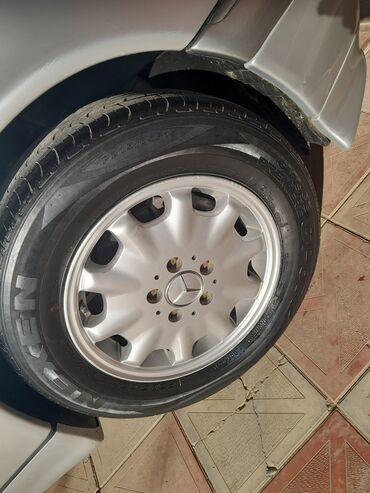 ucuz masin: İşlənmiş Disk təkər Mercedes-Benz 205 / 65 / R 15, 5 Boltlu