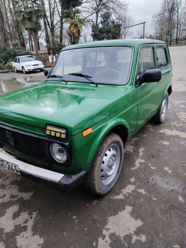 tecili vaz 2107 satilir: VAZ (LADA) 4x4 Niva: 1.6 l | 300000 km Universal