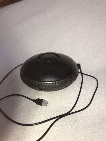 Mobil telefonlar üçün digər aksesuarlar: Az istifadə olunub. Ev və Avtomobil üçün nəzərdə tutulub. Ətir yeri — 8