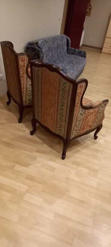 Stilske fotelje: Francuska fotelja u stilu Luja XV dve fotelje - Konstrukcija od punog — 8