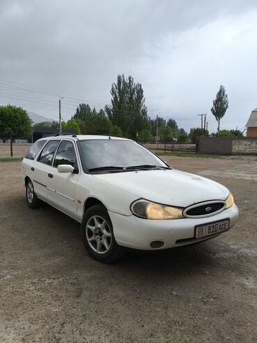Ford: Ford Mondeo: 2000 г., 1.8 л, Механика, Газ, Универсал