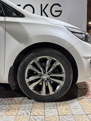 Kia: Kia Carnival: 2018 г., Минивэн — 4